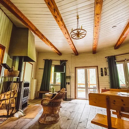 Autumn Nature Stove Garden By Polandbnb בקתה