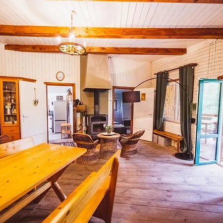 Cozy Nature Retreat With Patio Fireplace Garden * Maciejowice