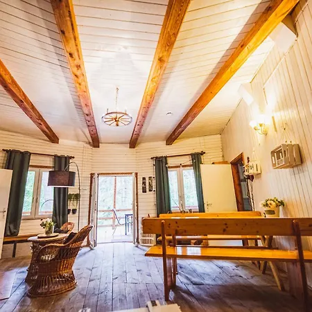 Autumn Nature Stove Garden By Polandbnb בקתה