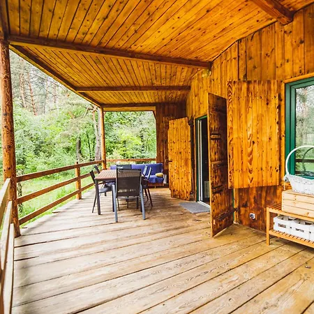 Cozy Nature Retreat With Patio Fireplace Garden Chalet *